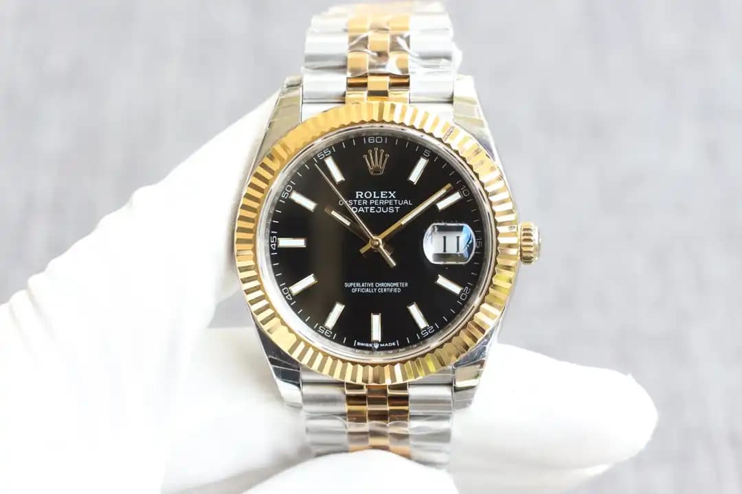 datejust 126331 Super Clone - side view