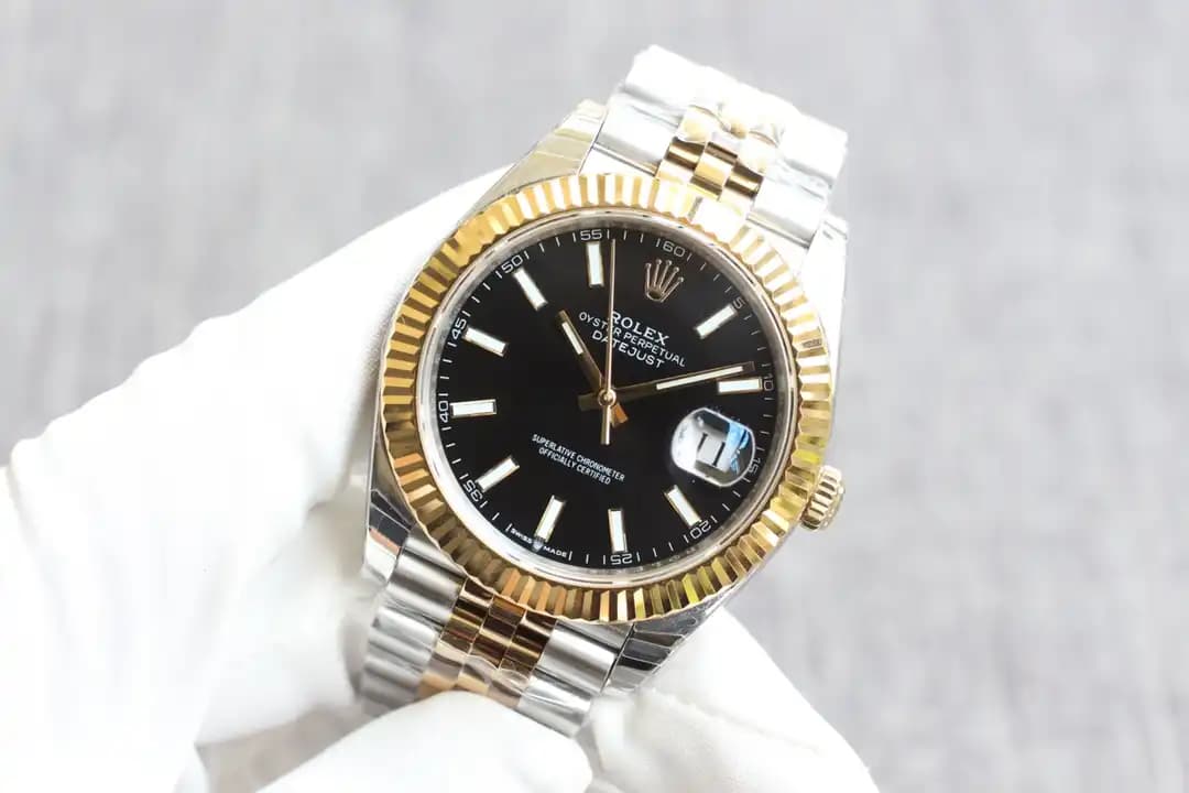 datejust 126331 Super Clone - caseback view