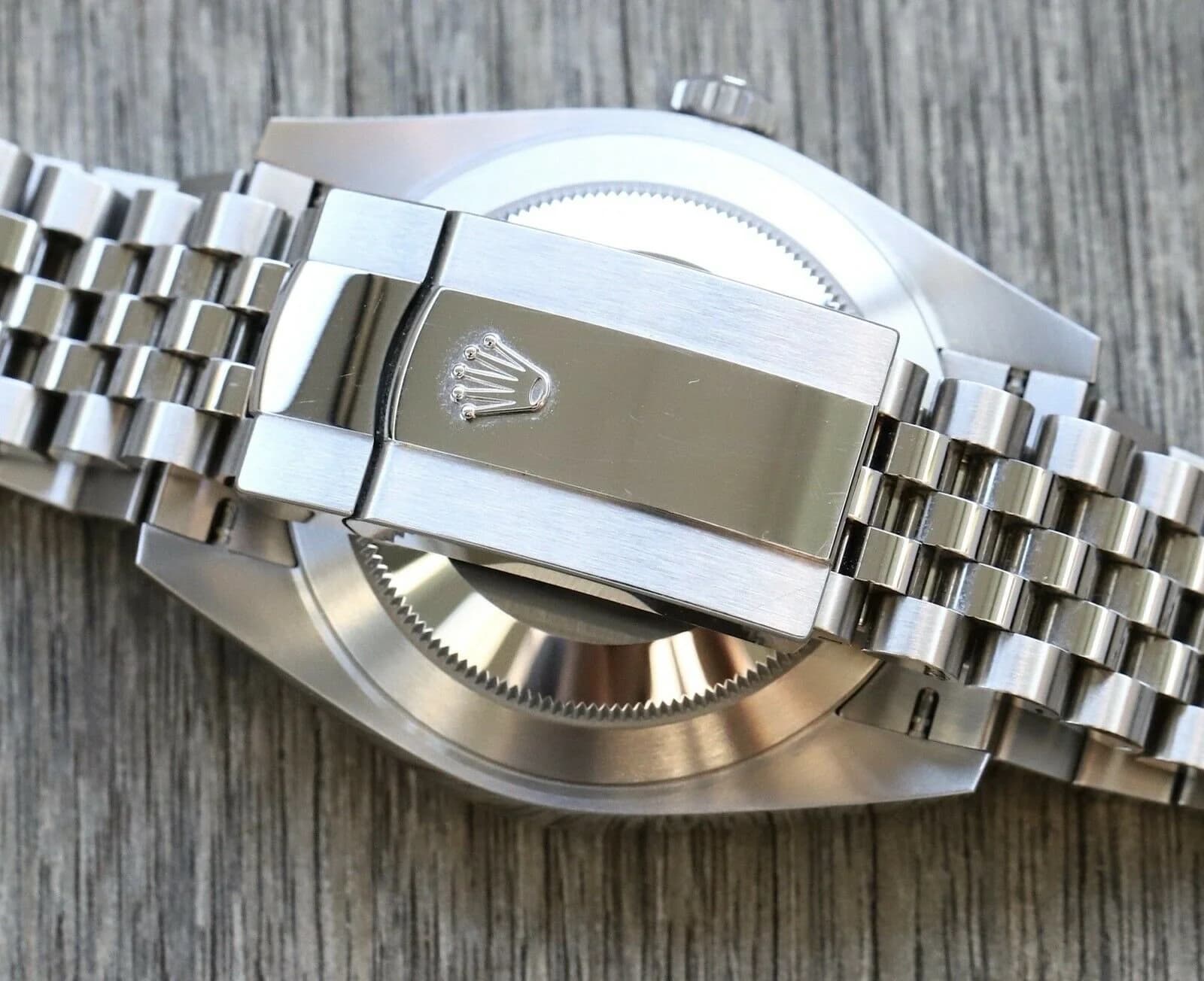 datejust 126334 Super Clone - detail view 3