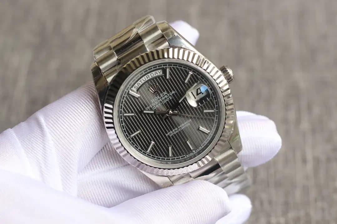 day-date 41985 Super Clone - wrist shot