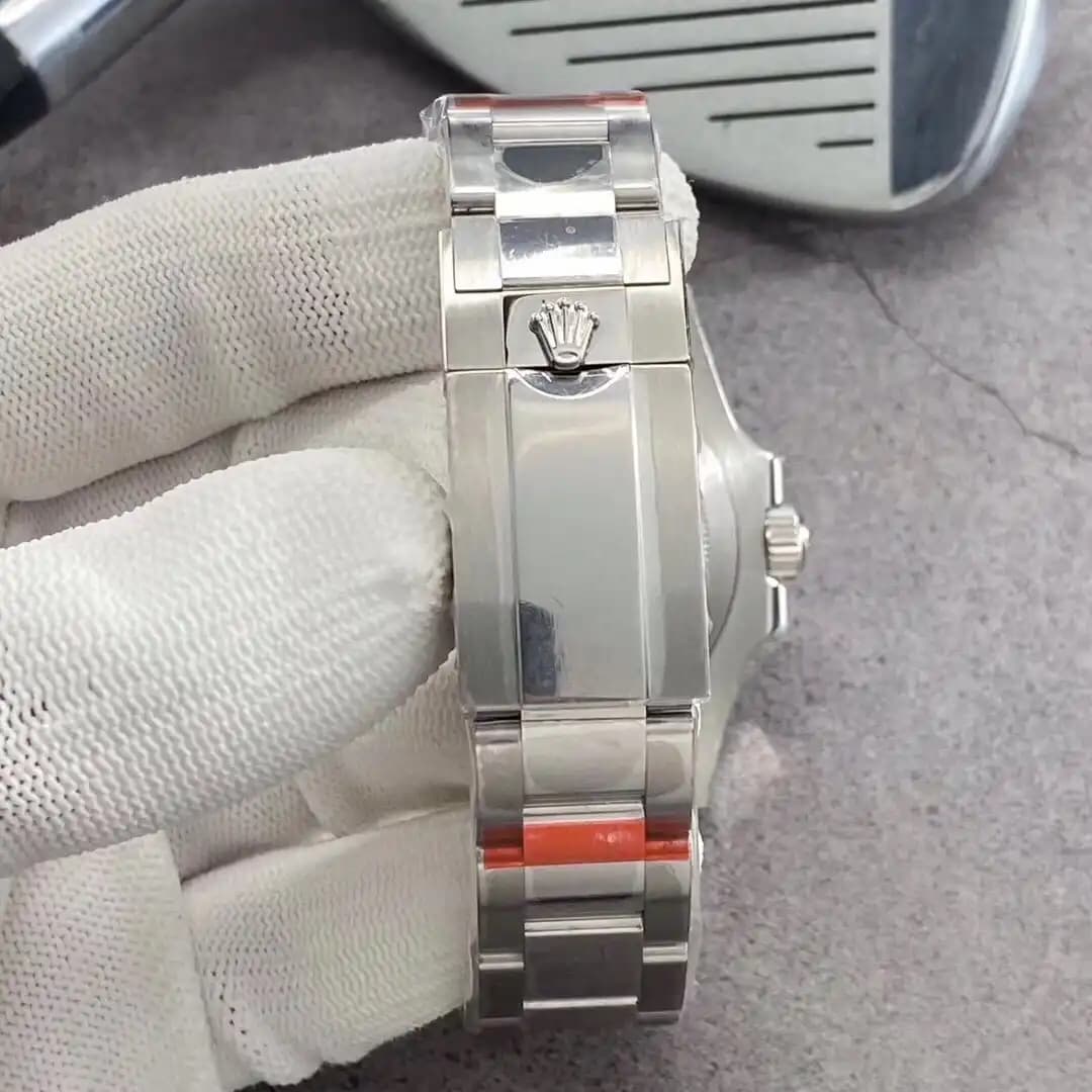 gmt-master 126710BLRO Super Clone - detail view 4