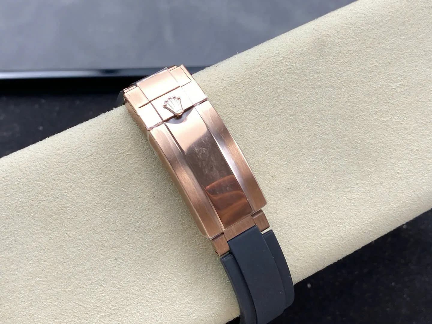 daytona 126515LN Super Clone - detail view 4