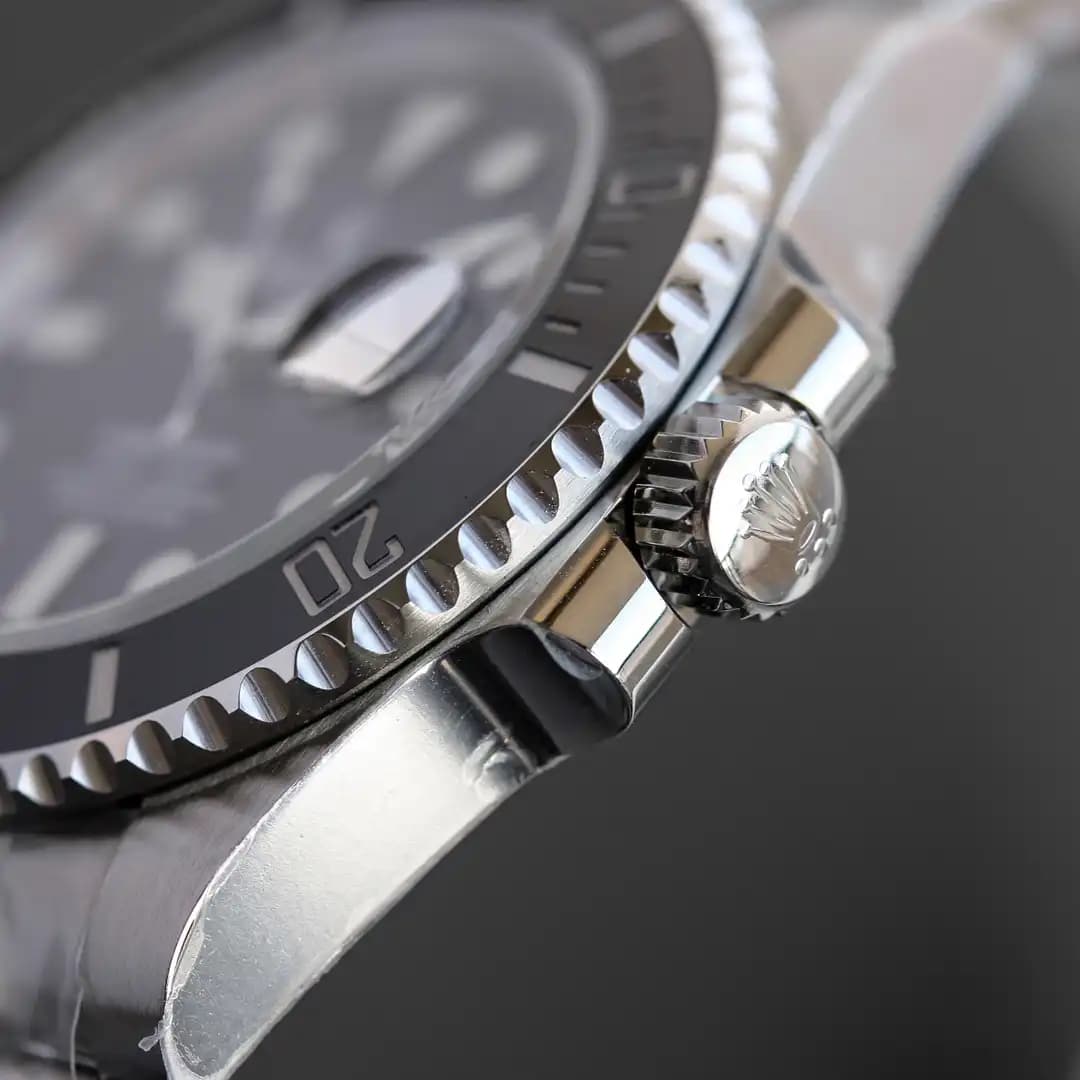 submariner 126610LN Super Clone - detail view 2