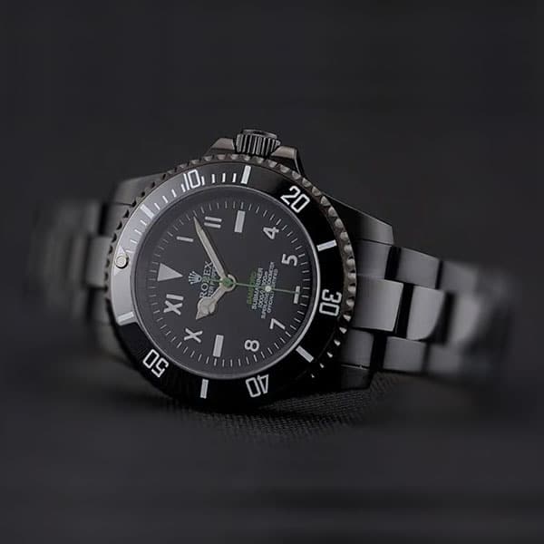 Black Submariner Rolex superclone