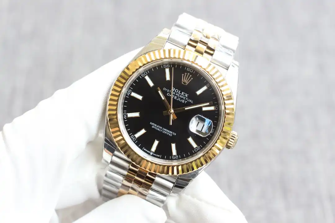 Datejust 126331 clone — side profile