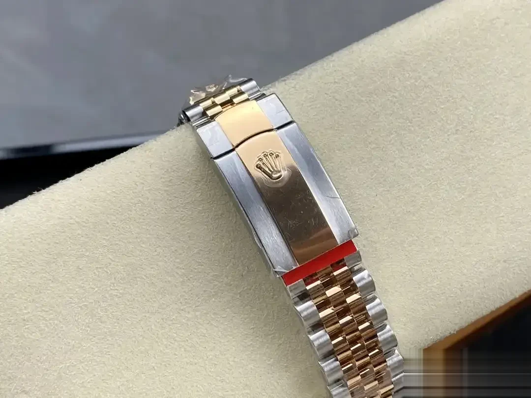 Rolex Datejust 126331 rolex clone — bracelet detail