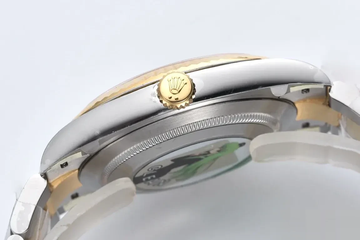 Datejust 126333 rolex copy black dial — caseback detail
