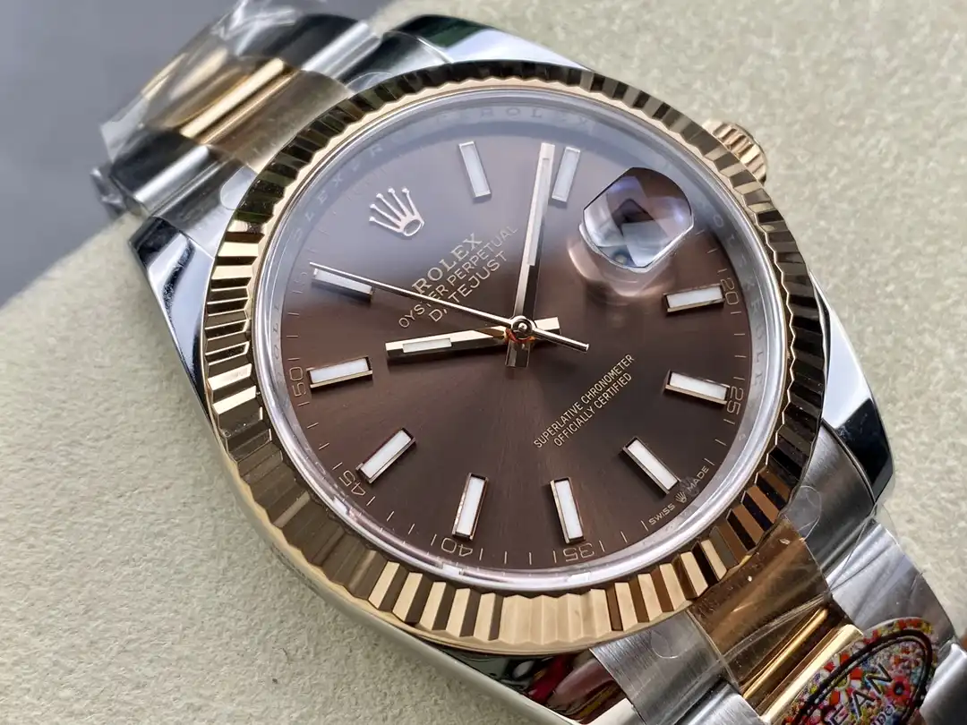 Rolex Datejust m126331 replica — side profile
