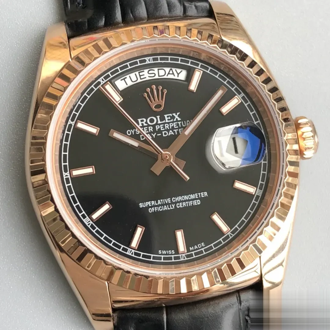 Rolex Day-Date 118135CH replica black dial — bezel macro