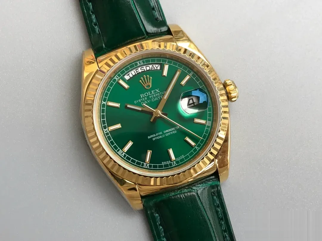 Day-Date 118138 japanese automatic replica green dial — angled view