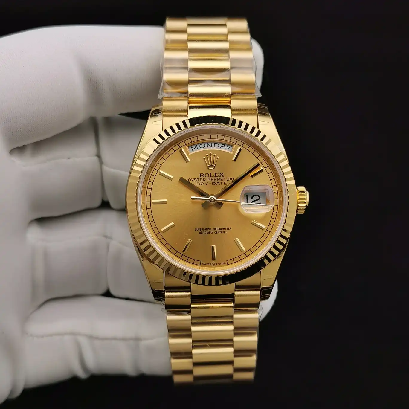 Rolex Day-Date 41985 super clone replica — side profile