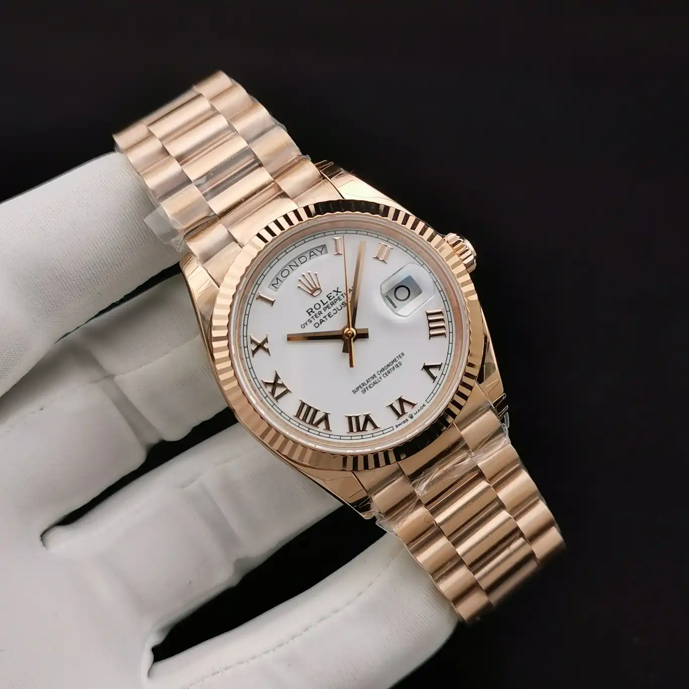 Rolex Day-Date 41985 super clone replica 36mm — dial close-up