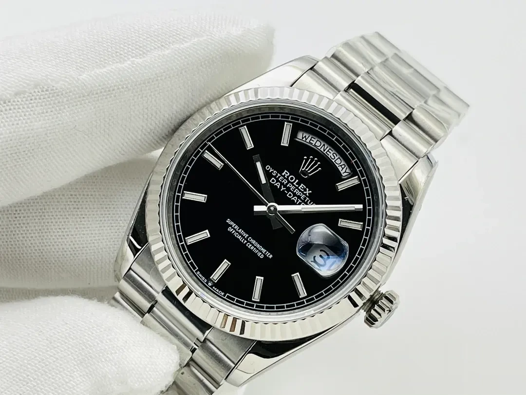 Day-Date 228236 rolex replica black dial — bezel macro