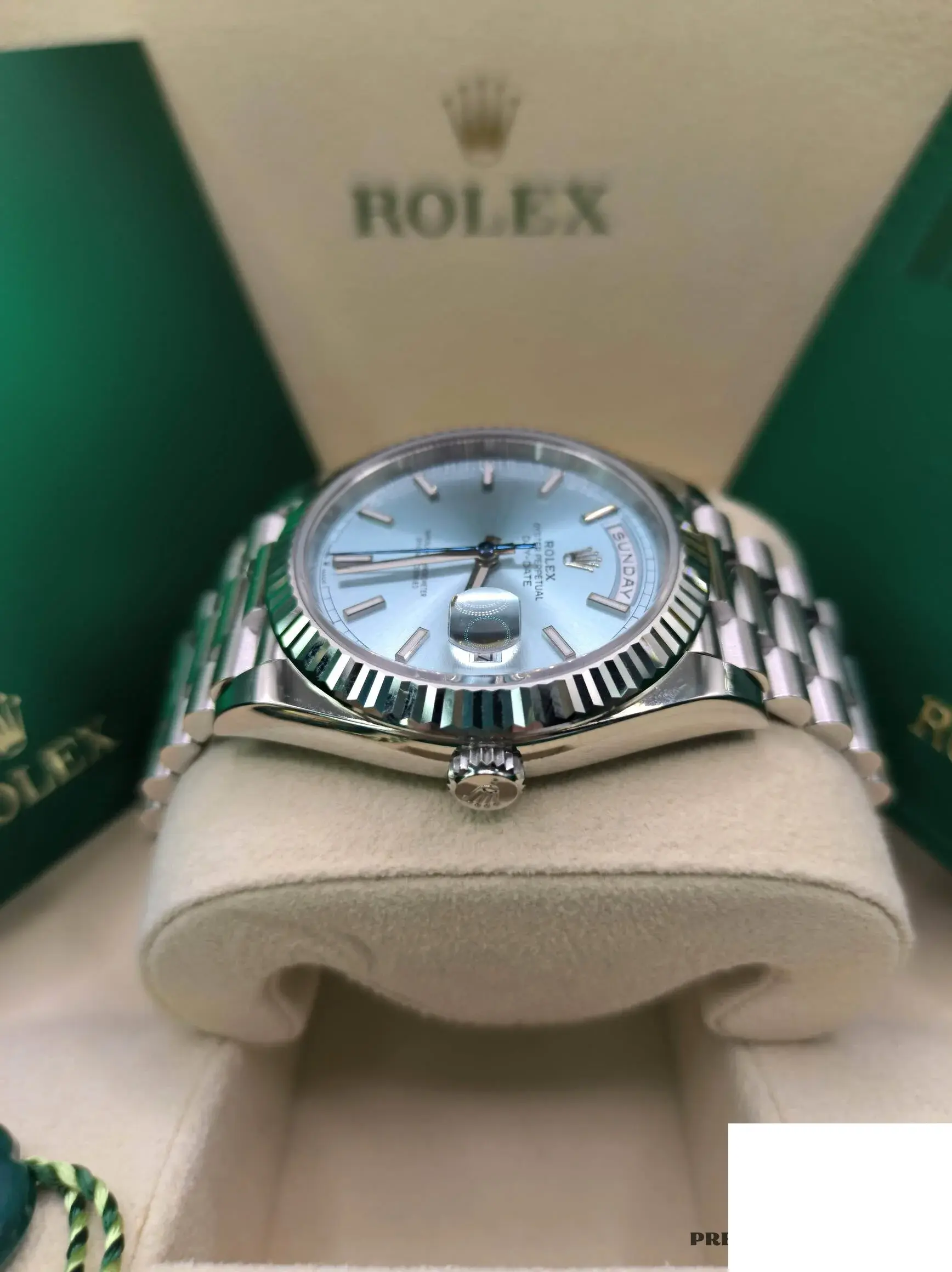 Day-Date 228236 rolex replica blue dial — caseback detail