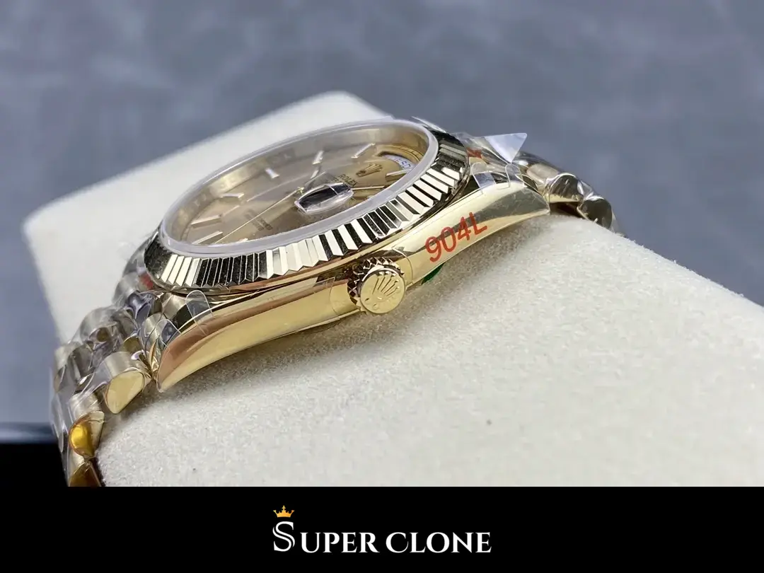 Rolex Day-Date 228238 miyota replica champagne dial — bezel macro
