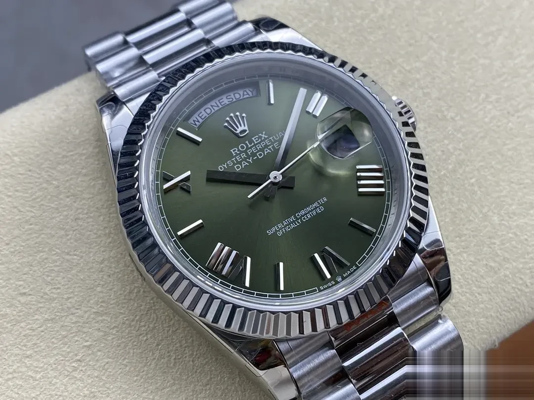 Day-Date 228239 rolex replica green dial — caseback detail