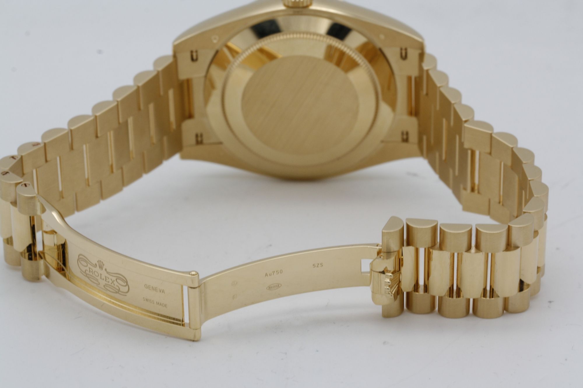 Day-Date 228238 copy — lume shot