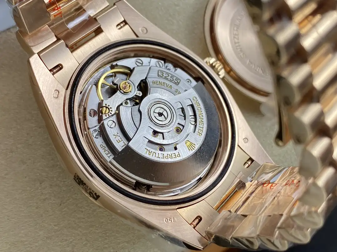 Day-Date 41985 super clone replica 36mm — crown and case detail