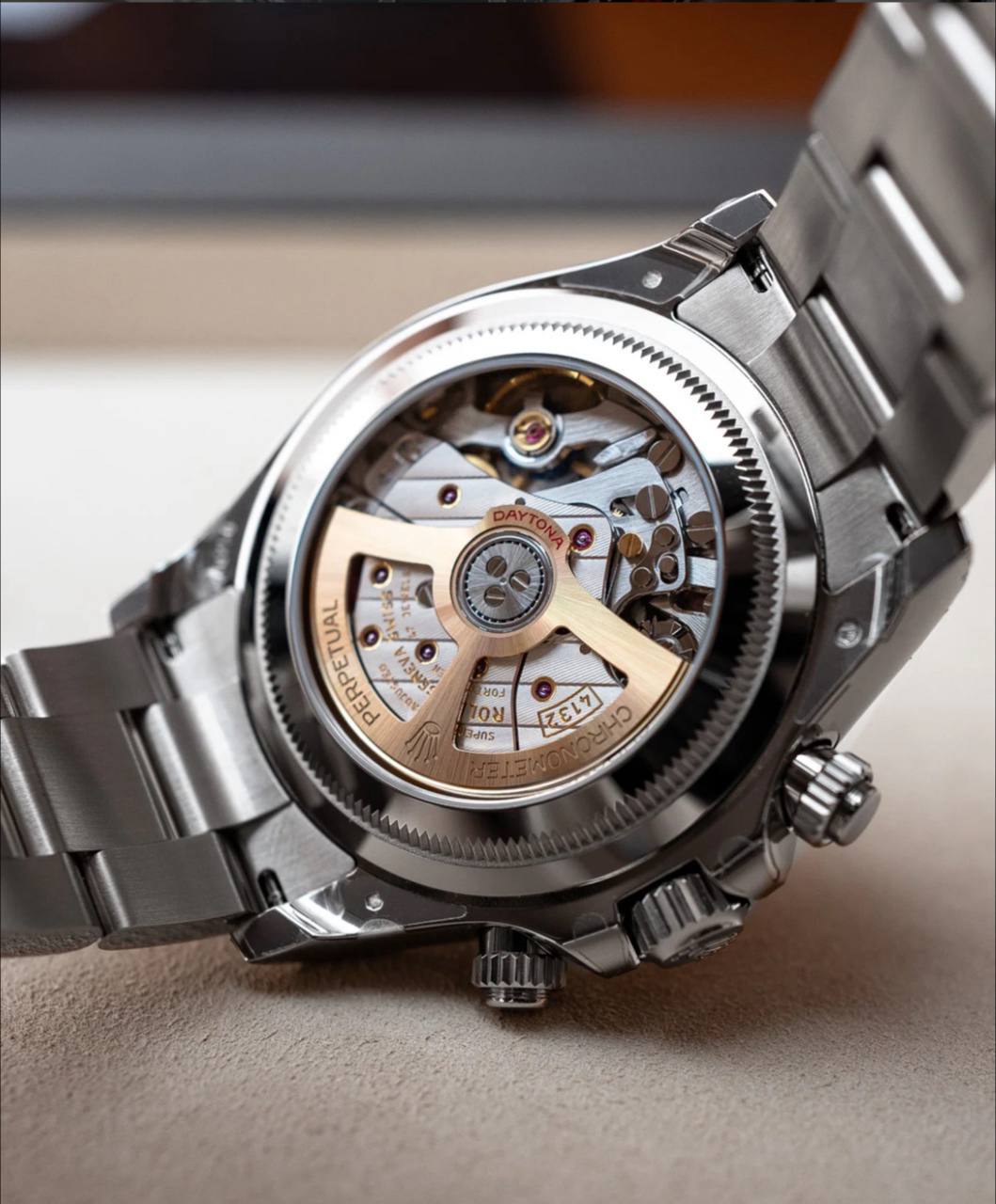 Daytona 126529LN replica — side profile