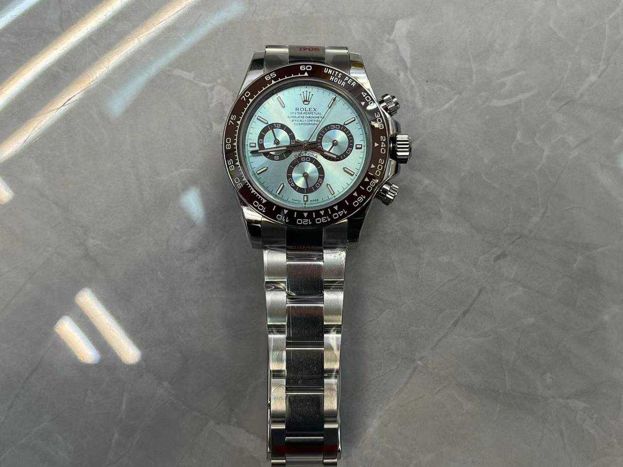 Daytona 126506 super clone replica 40mm — dial close-up