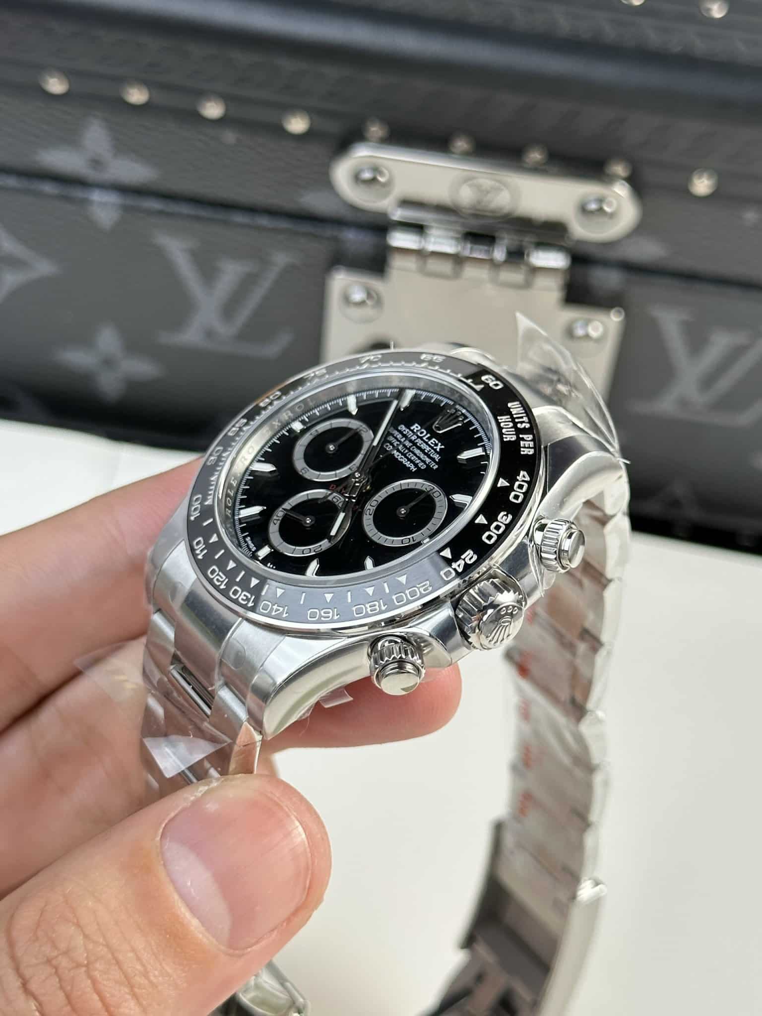 Rolex Daytona 126500LN super clone replica — side profile