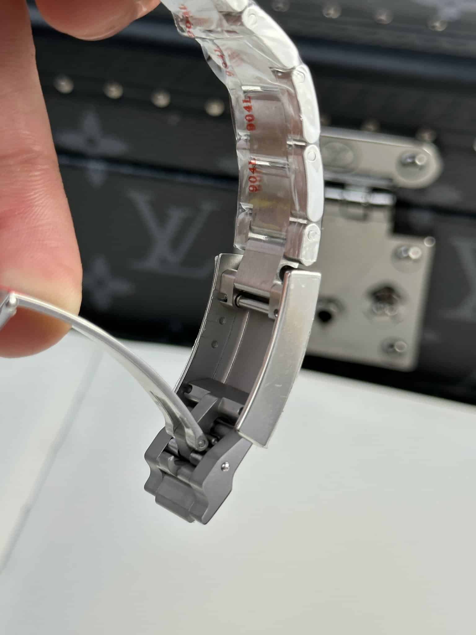 Daytona 126500LN clone black dial — angled view