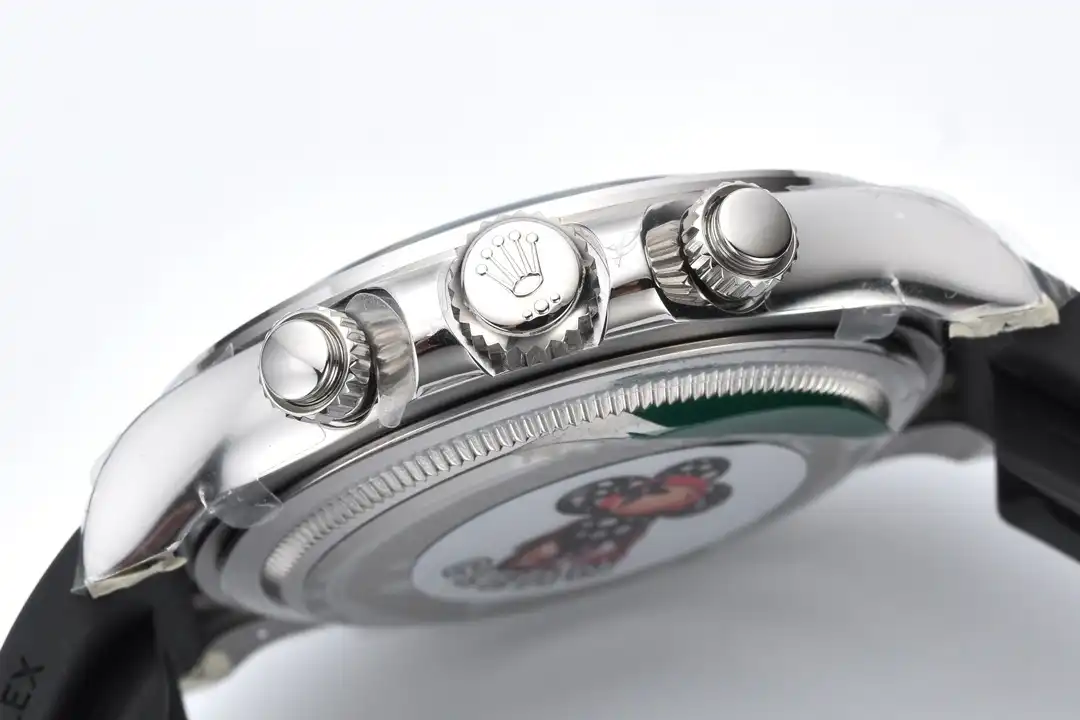 Rolex Daytona 126519LN clone — bracelet detail