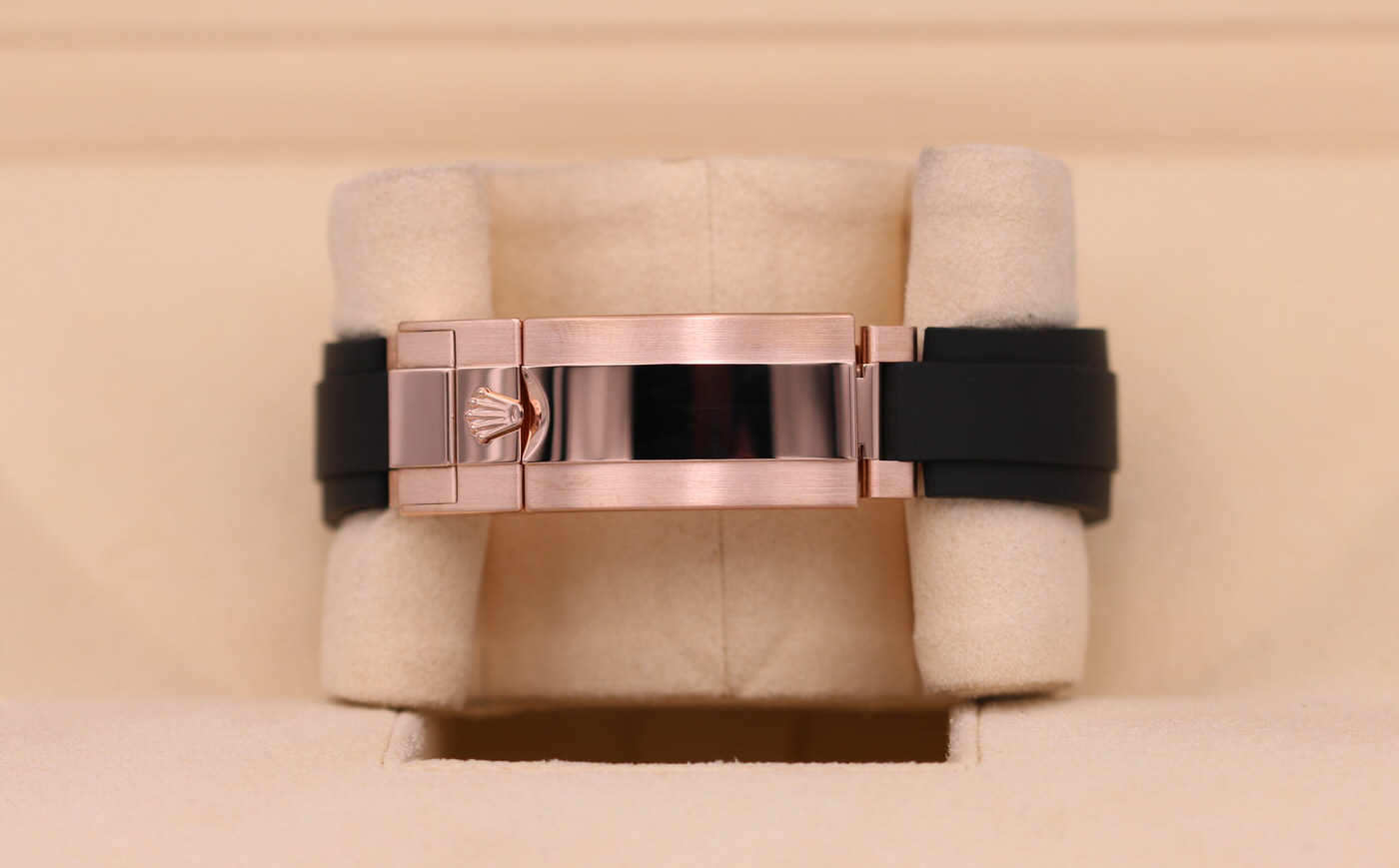 Rolex Daytona 126515LN copy sundust dial — bezel macro