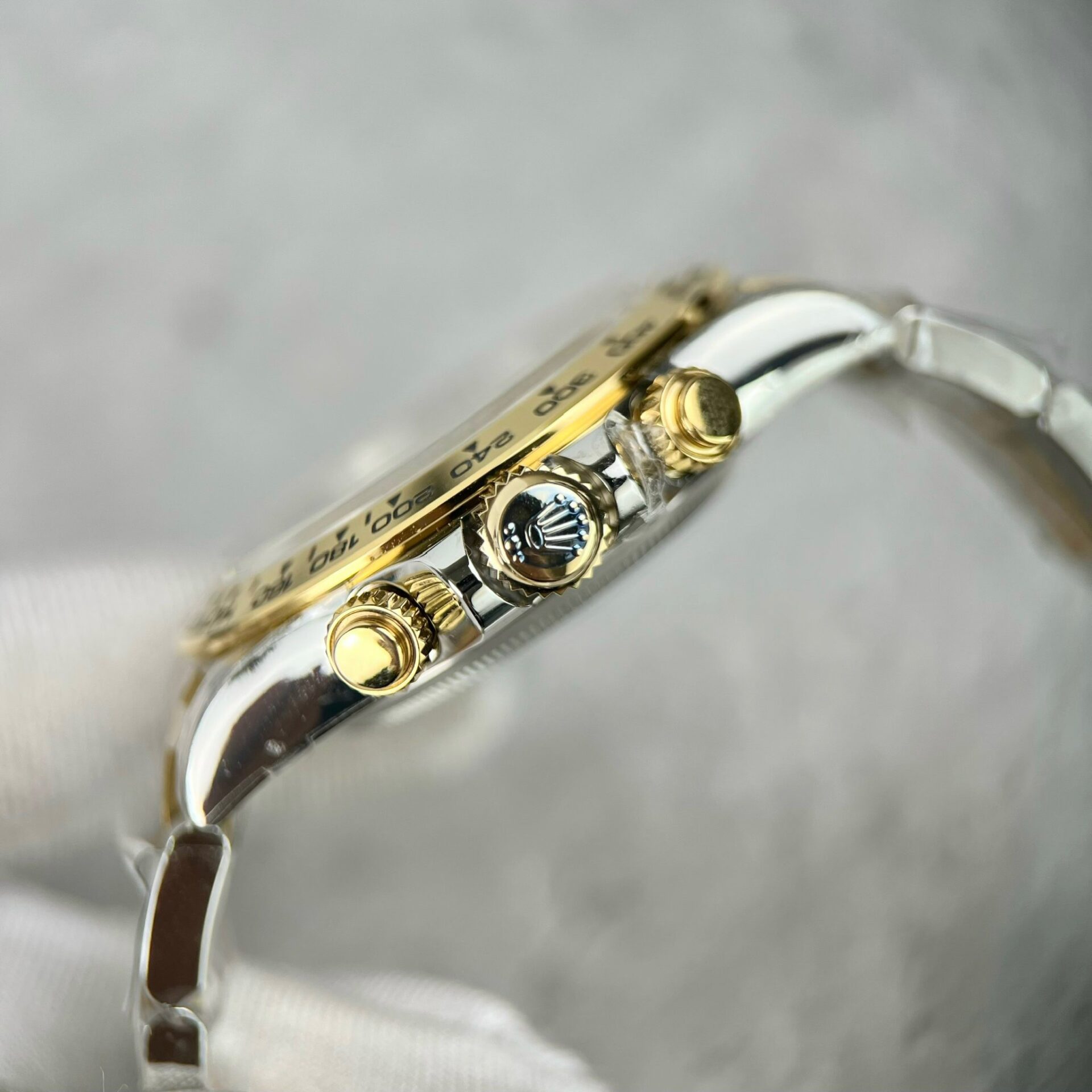 Rolex Daytona 126503 super clone replica 40mm — crown and case detail