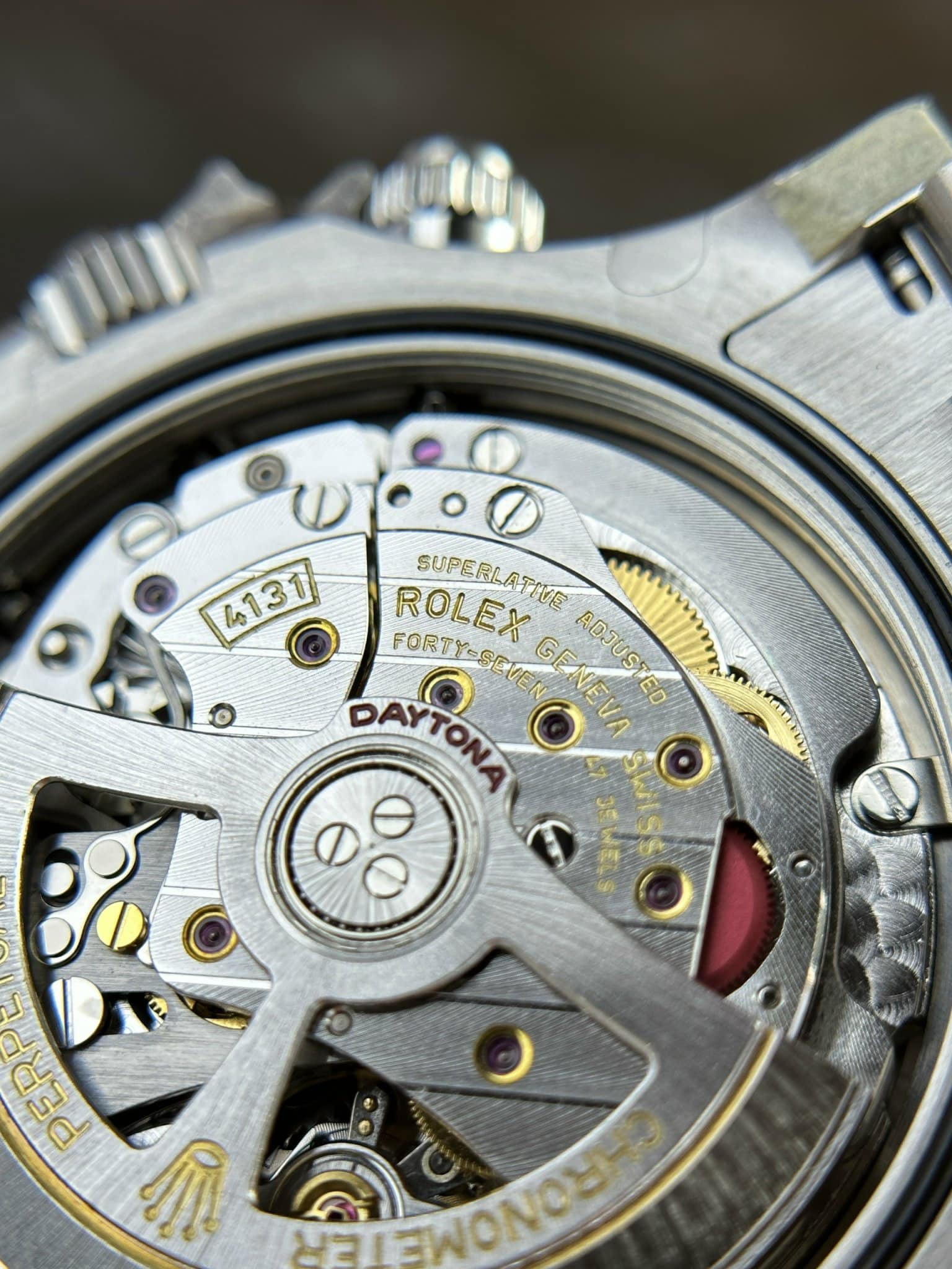 Daytona 126500LN replica 40mm — crown and case detail