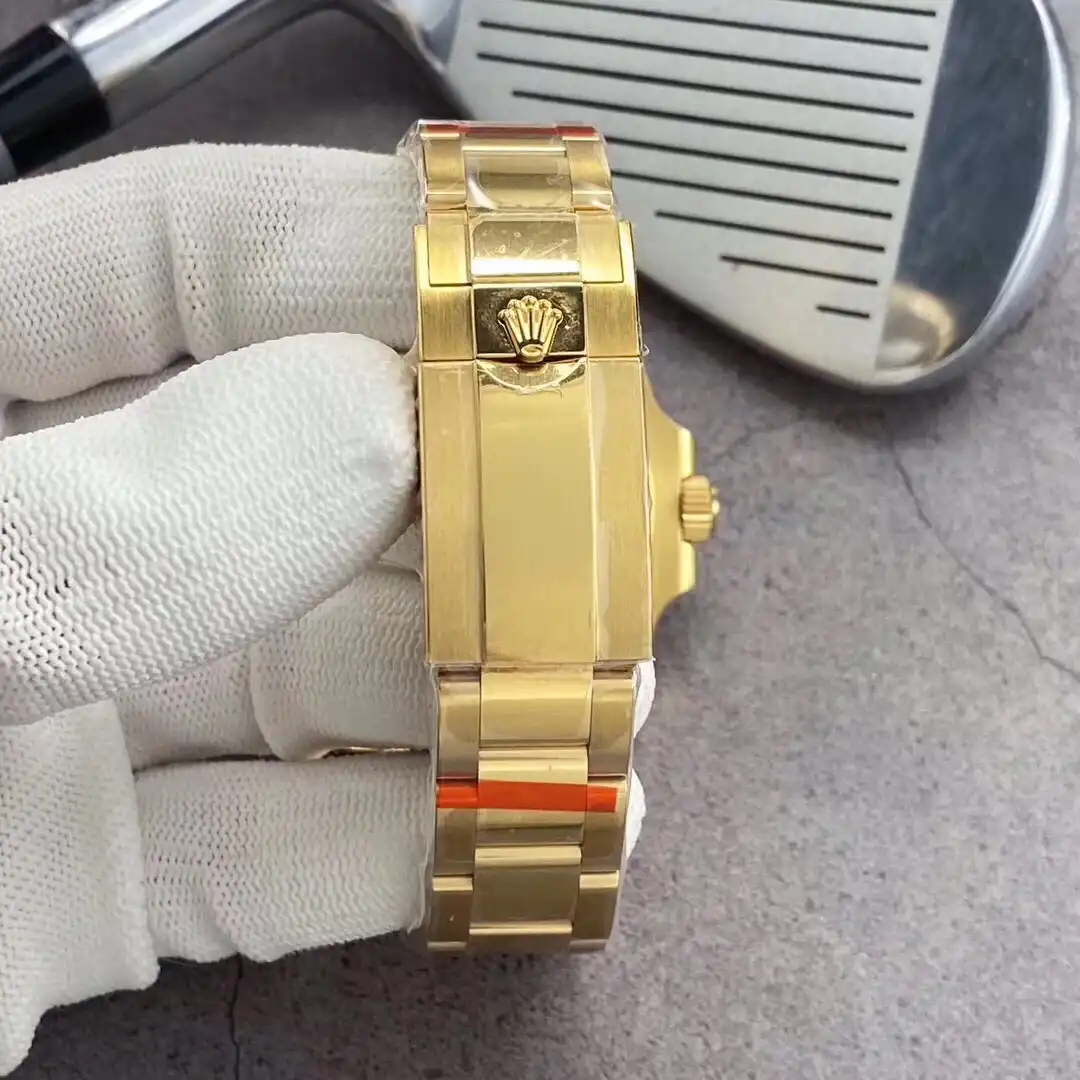 GMT-Master 126710BLRO-0001 clone 40mm — crown and case detail