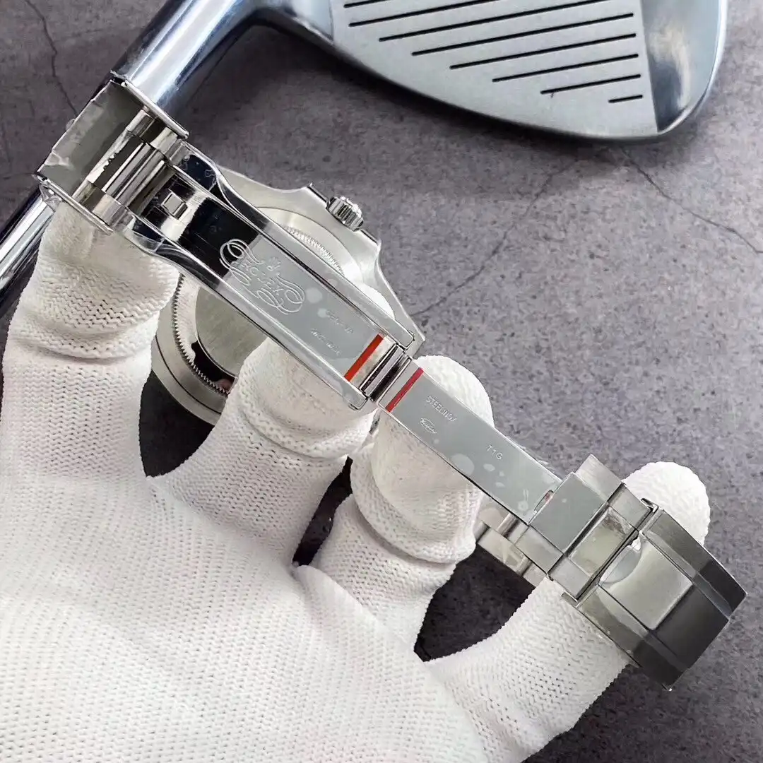 Rolex GMT-Master 126710BLRO replica — lume shot