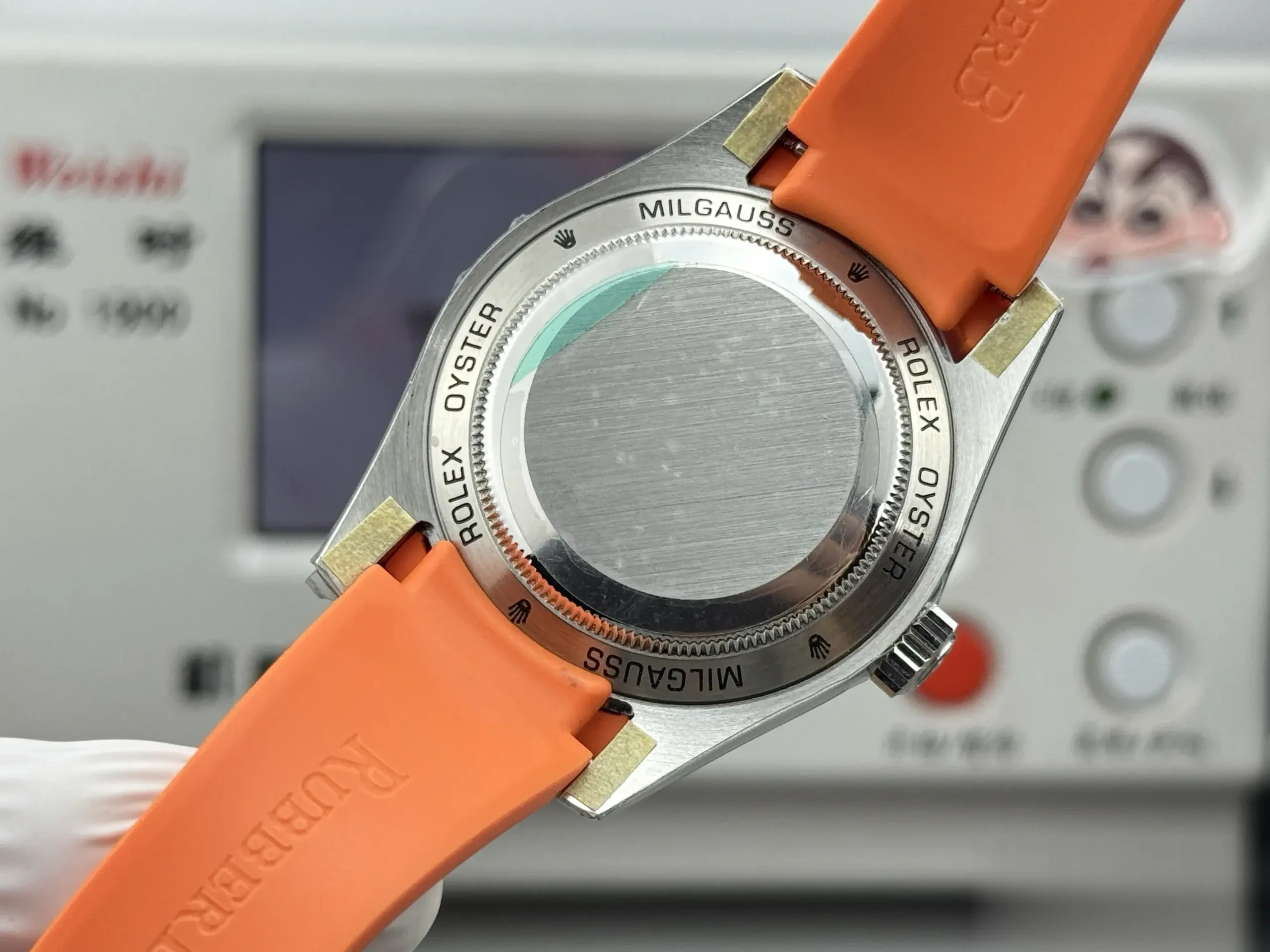 Milgauss 116400 rolex replica 40mm — crown and case detail