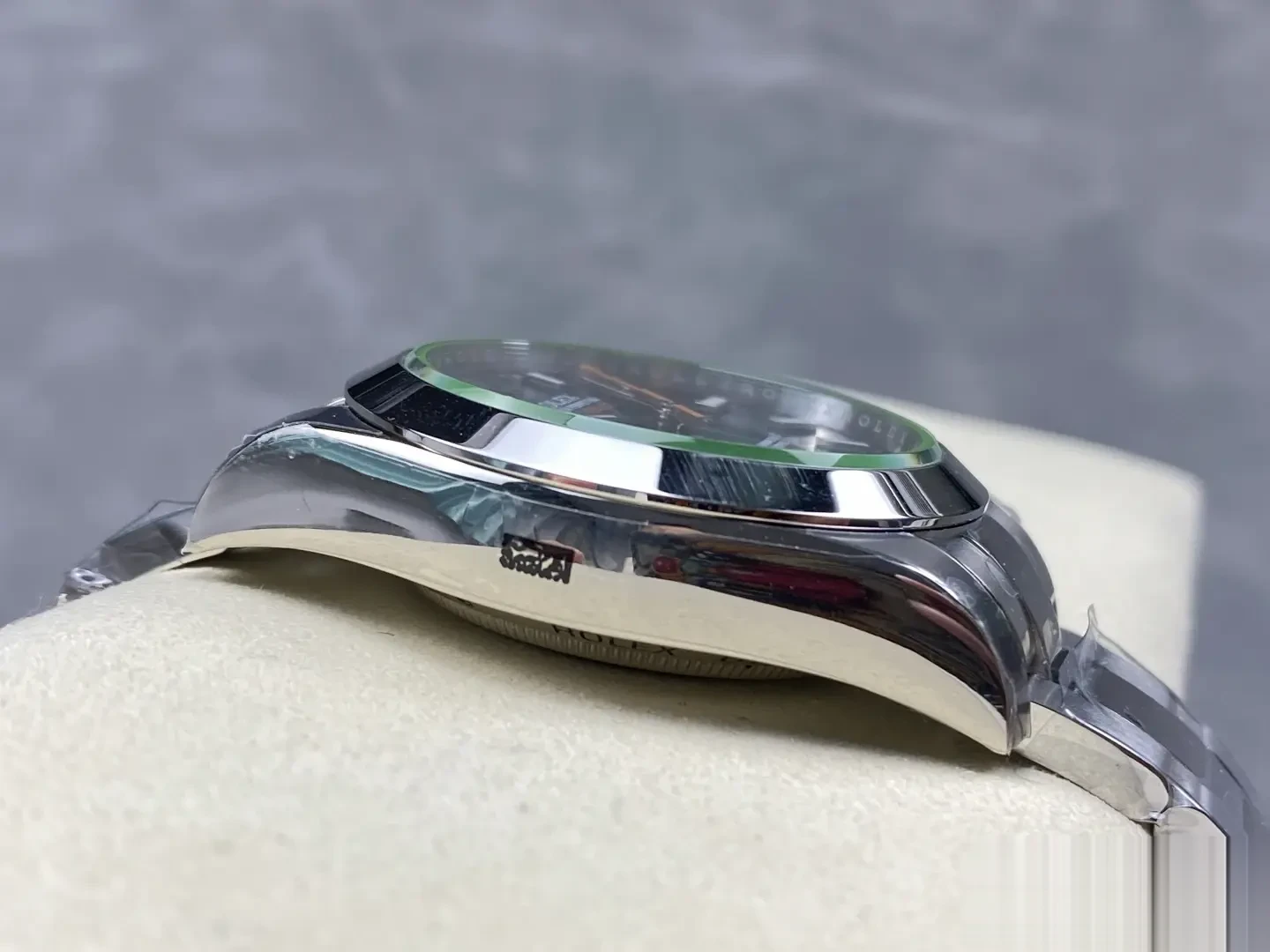 Milgauss 116400GV rolex replica blue dial — caseback detail