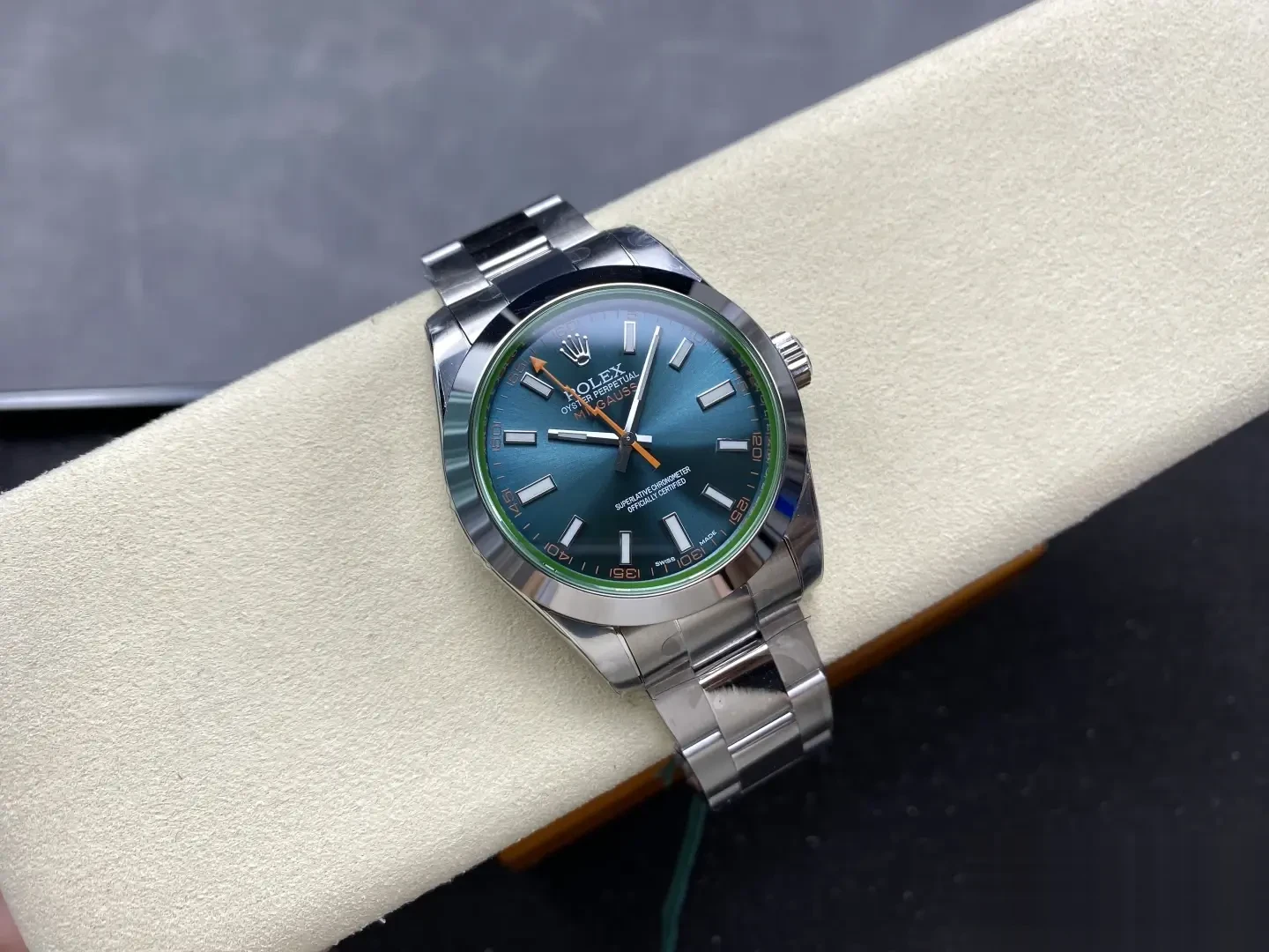 Milgauss 116400GV rolex copy — bracelet detail