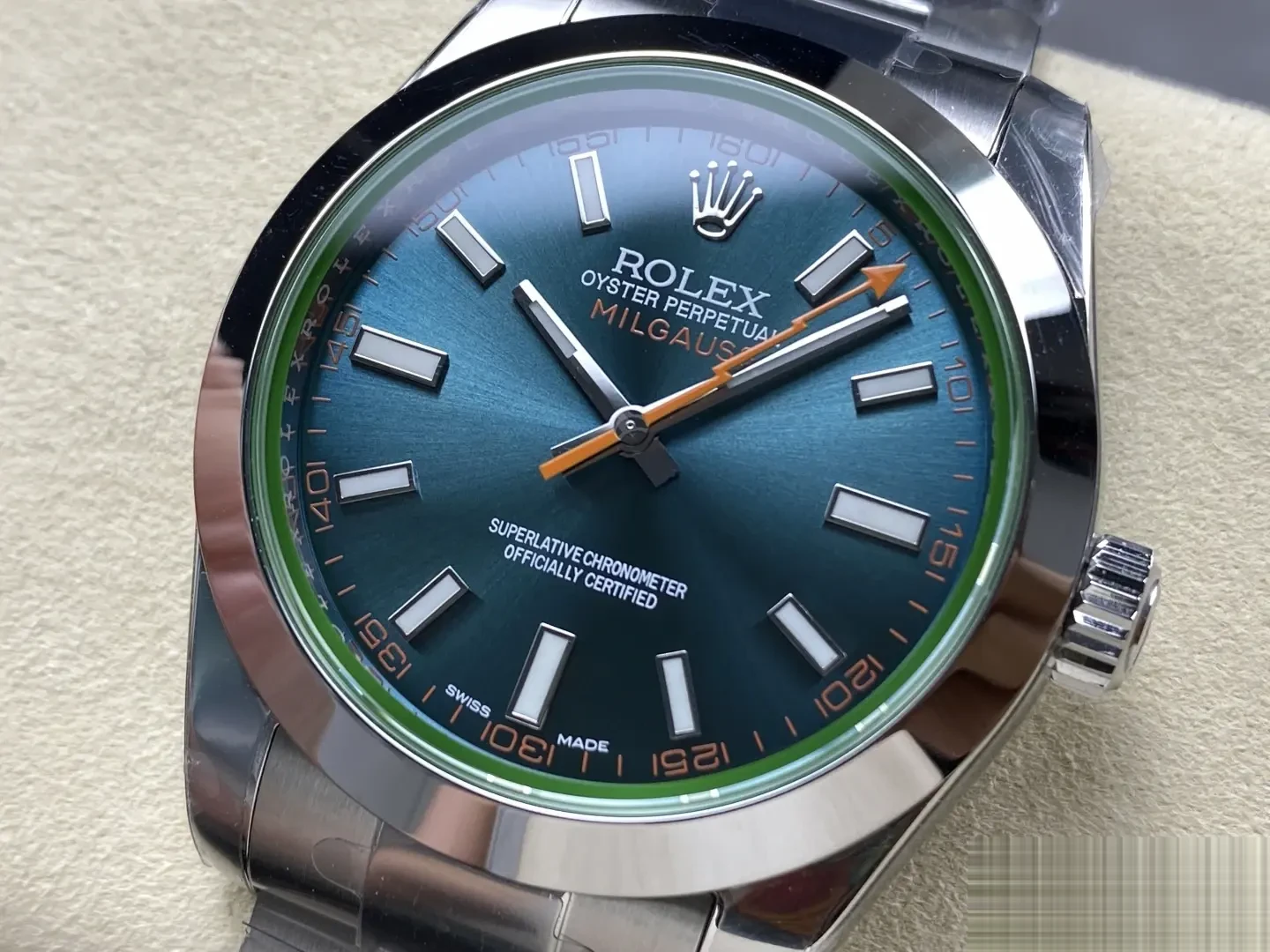 Milgauss 116400GV japanese automatic replica 40mm — crown and case detail