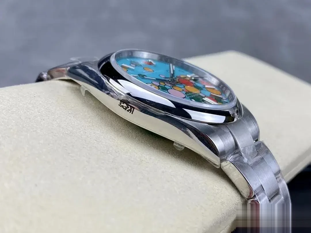 Oyster Perpetual 124300 japanese automatic replica — bracelet detail
