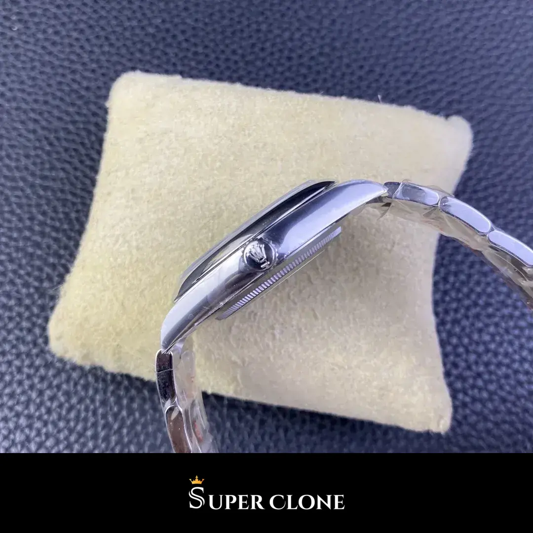 Oyster Perpetual 124300 rolex copy 41mm — wrist shot