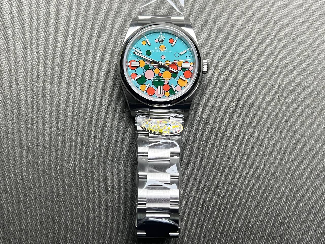 Rolex Oyster Perpetual 126000 super clone replica 36mm — dial close-up