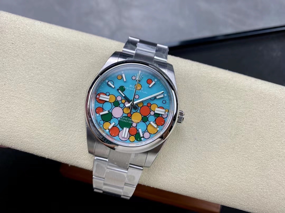 Oyster Perpetual 124300 super clone replica celebration motif, turquoise blue dial — caseback detail