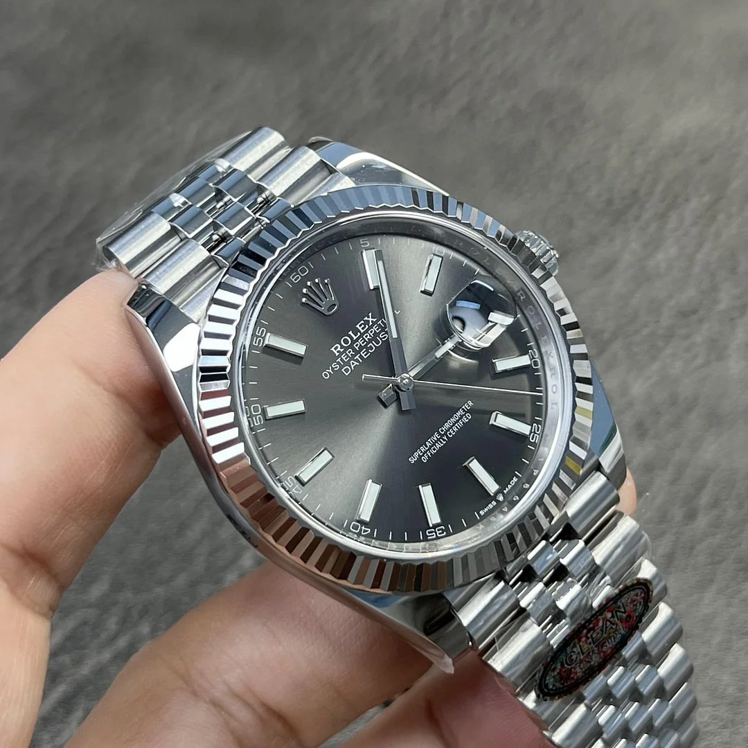 Rolex Datejust 126334 copy rhodium dial — bezel macro