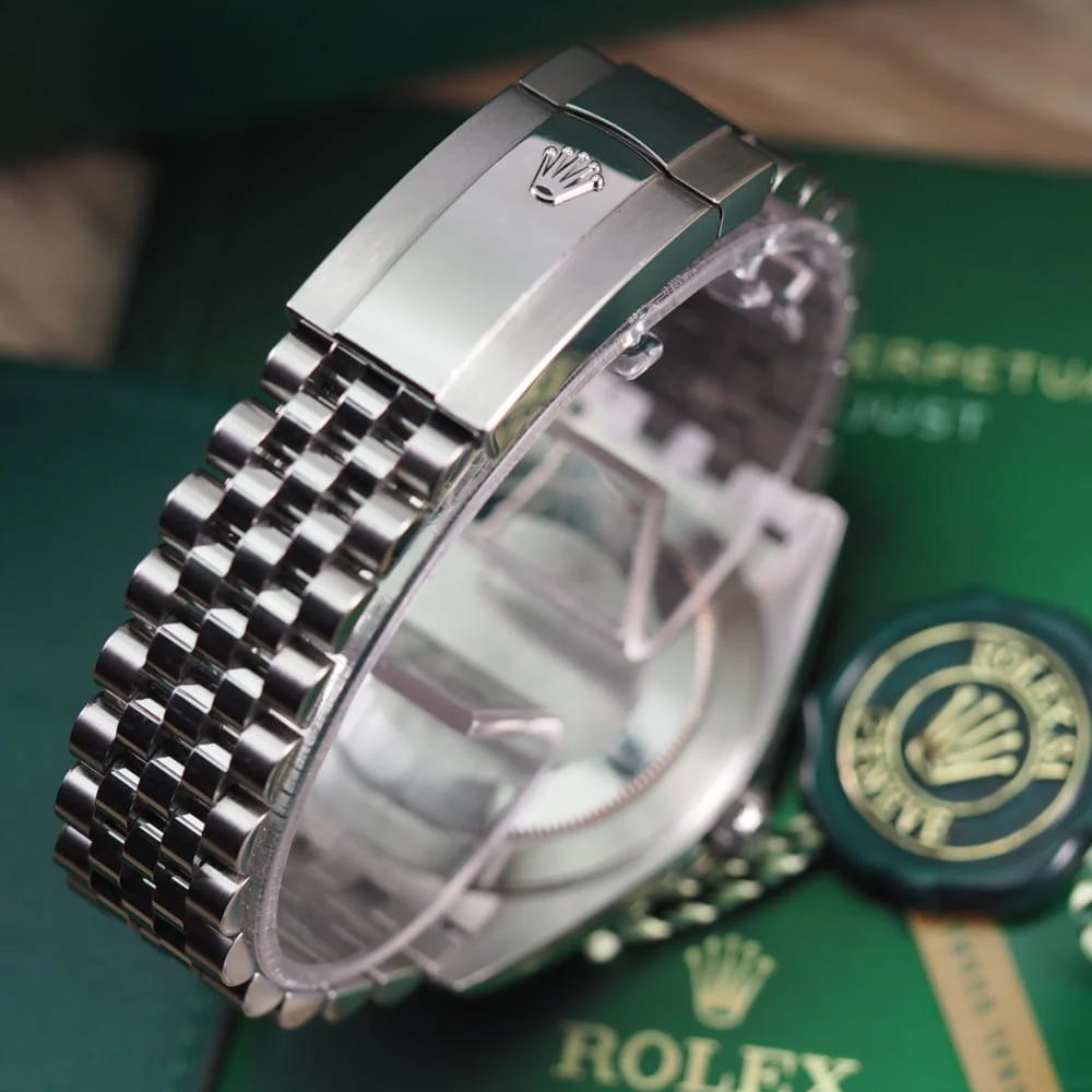 Datejust 126334 replica — side profile