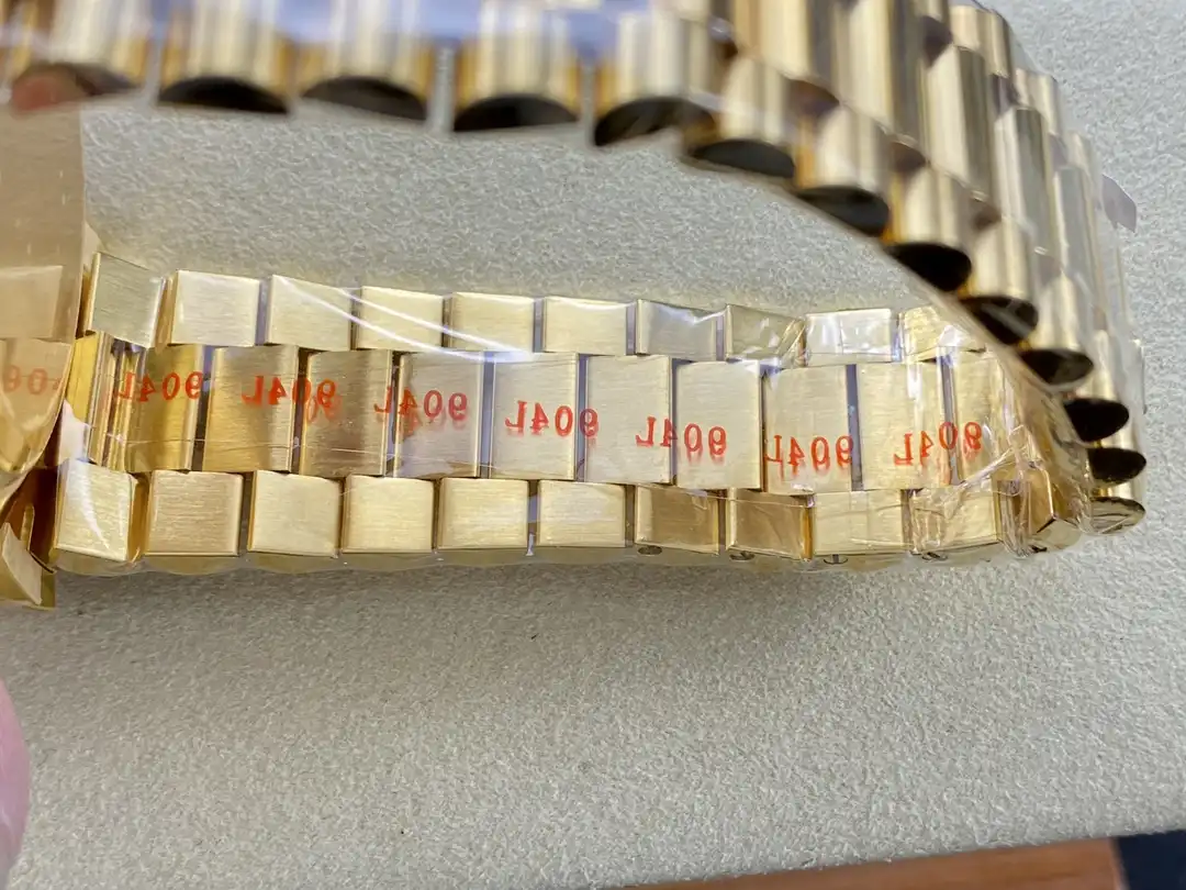 Rolex Day-Date 228238 replica — lume shot