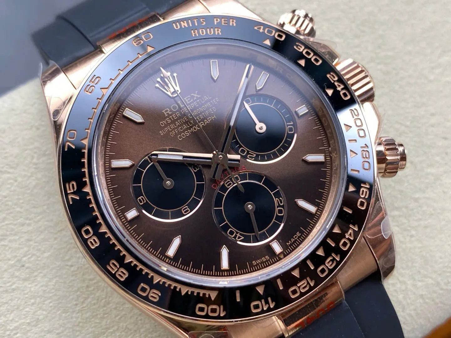 Rolex Daytona 126515LN replica — side profile