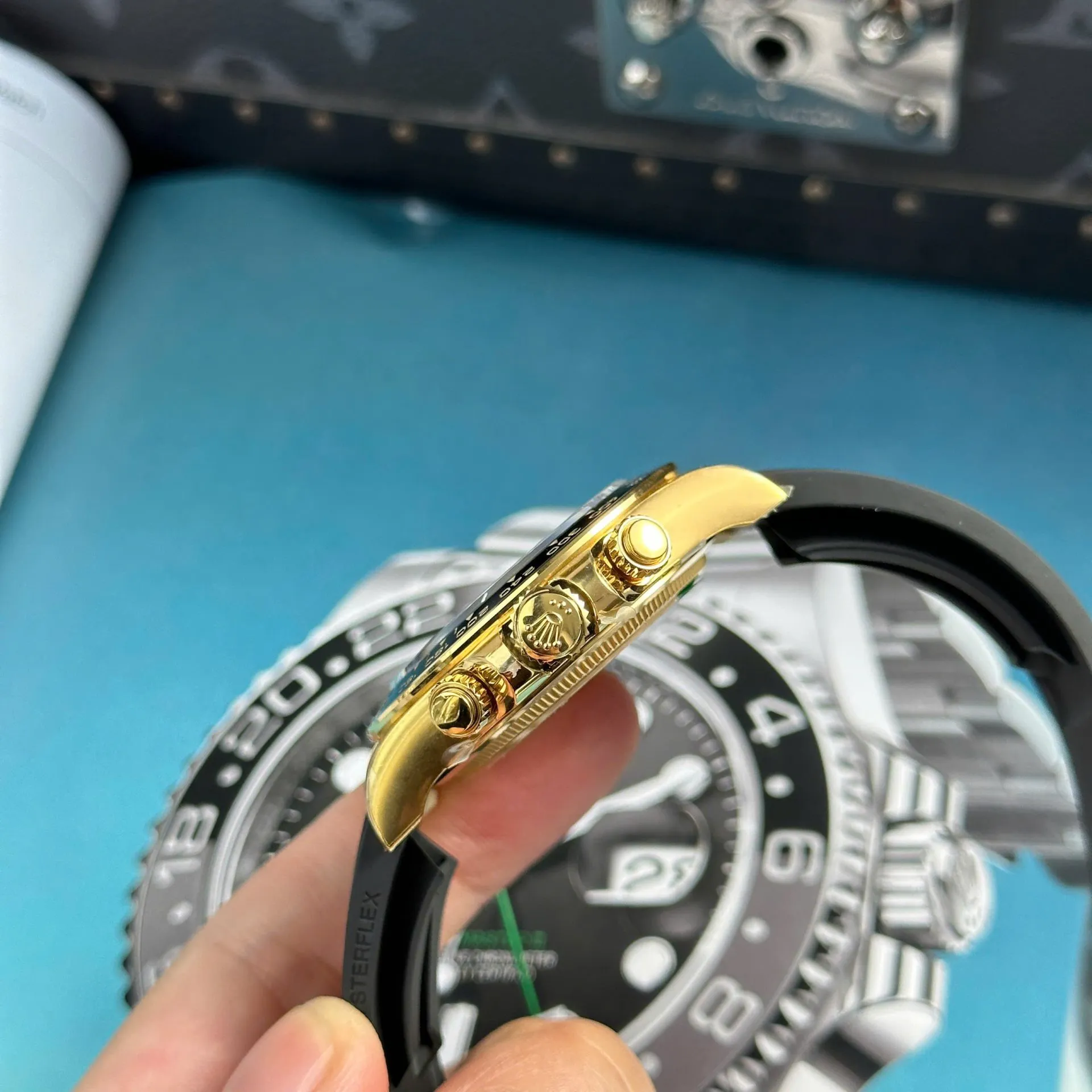 Rolex Daytona 126518LN super clone replica — lume shot