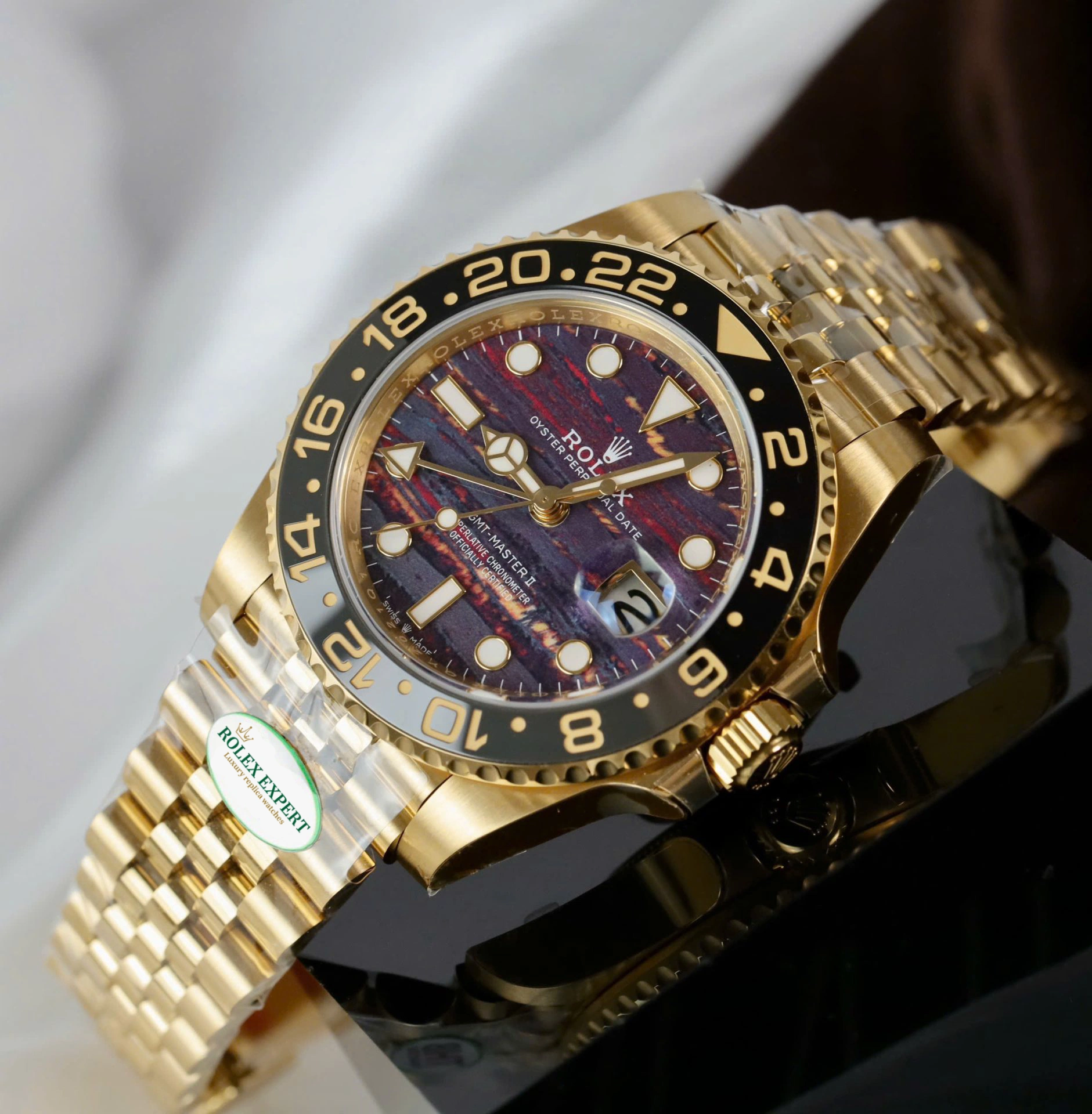 Rolex GMT-Master 126718GRNR super clone replica tiger iron dial — caseback detail