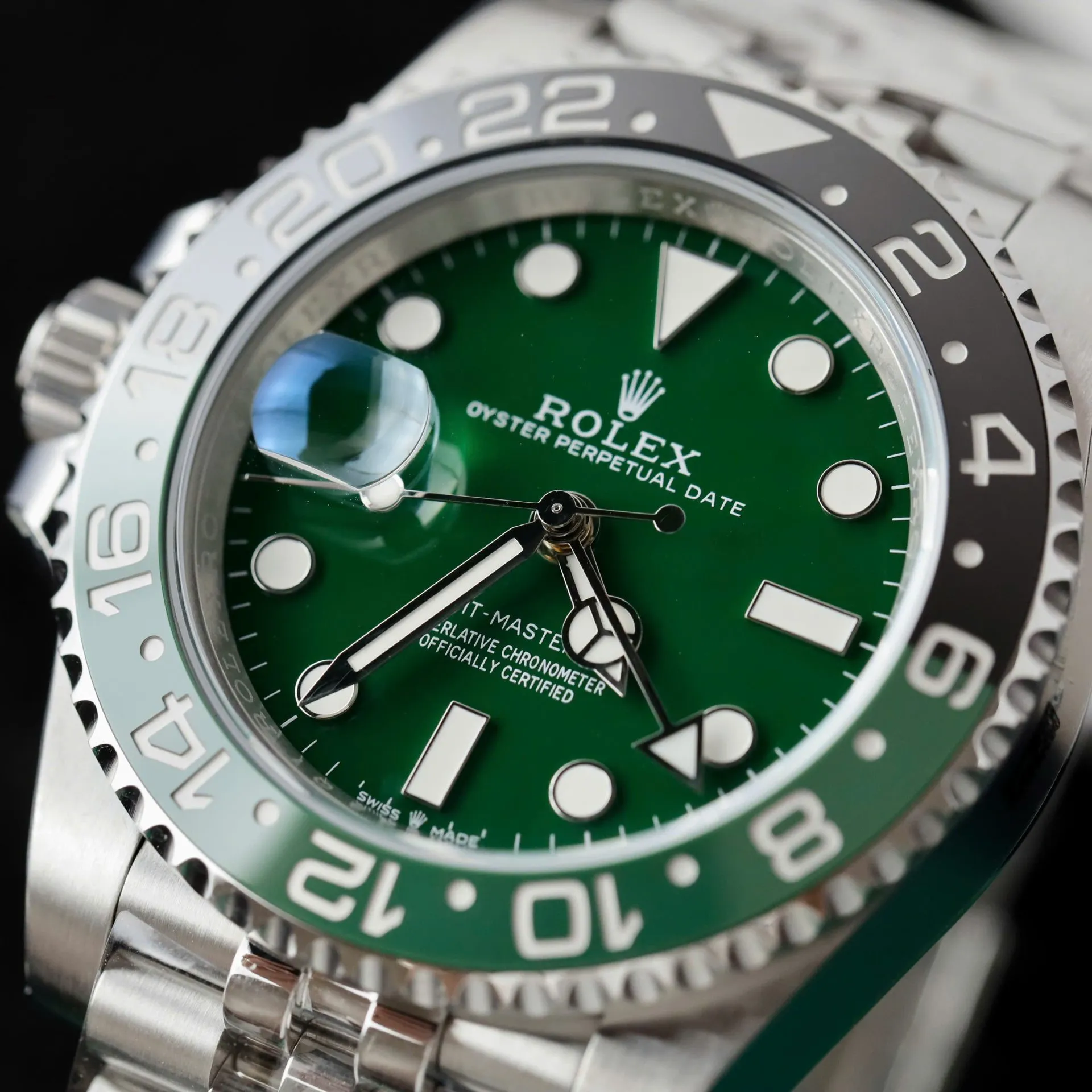 Rolex GMT-Master 126729VTNR super clone replica — bracelet detail