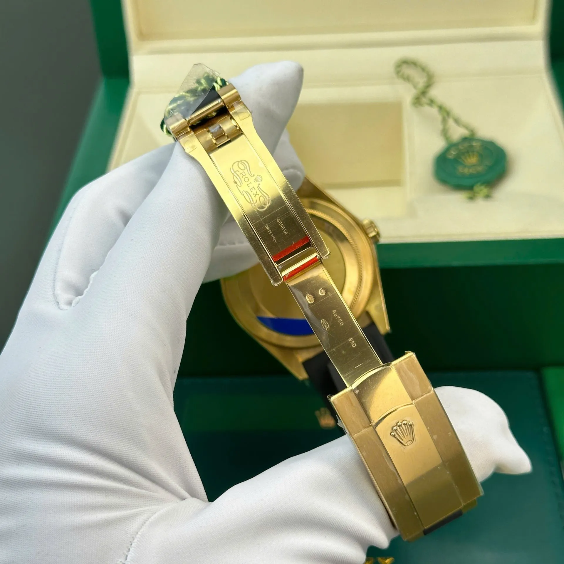 Rolex Sky-Dweller 336238 1:1 replica champagne dial — side profile