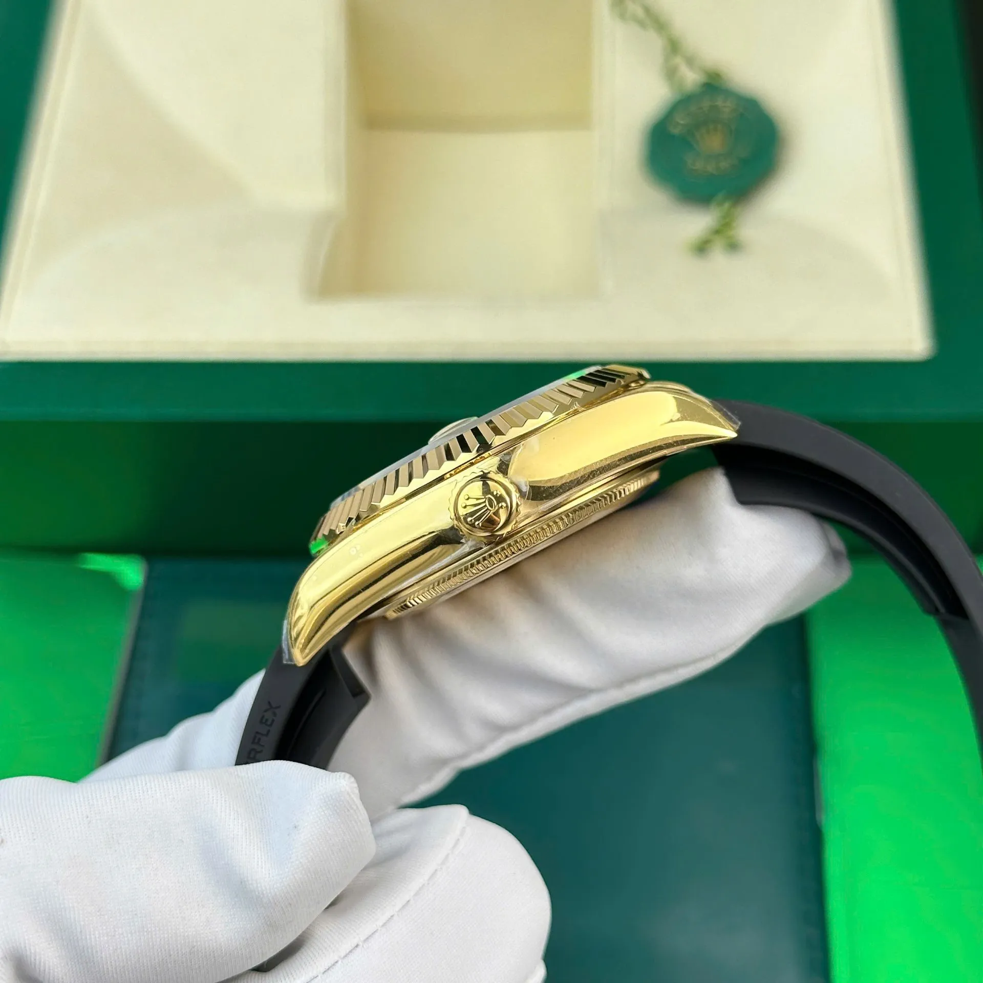 Rolex Sky-Dweller 336238 copy — lume shot