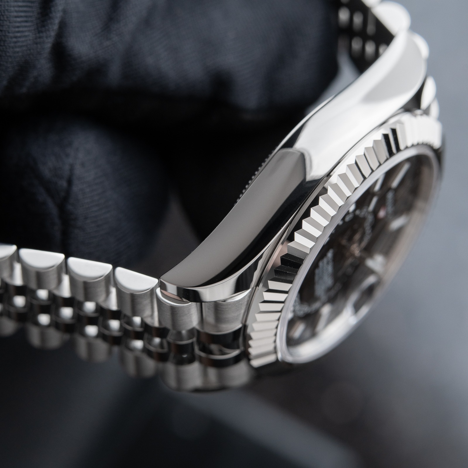 Rolex Sky-Dweller 336934 super clone replica bright black dial — angled view